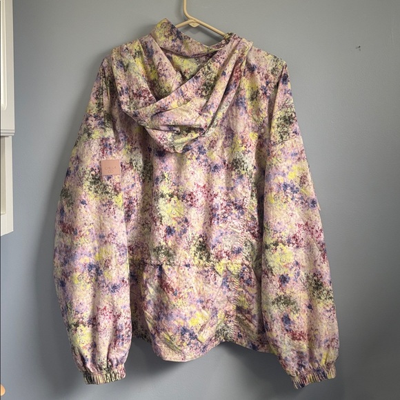 NWT Calia Pastel Watercolor Rain repellent pull over jacket - Picture 4 of 6